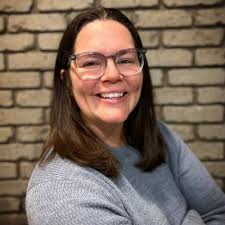 Personal post alert! An emotional and proud day as my husband and I took  the last step to becoming American citizens during our oath ceremony. While  I will always hold my British