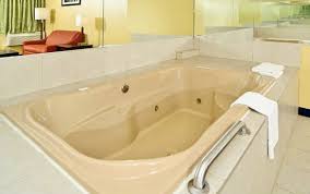 Heart shaped bathtub hotel near me. Connecticut Hot Tub Suites Hotels With Private In Room Spa Tubs