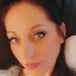 Amber Ozbirn's Instagram, Twitter & Facebook