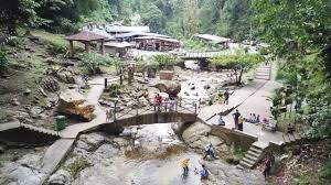 Di bawah kendalian jabatan perhutanan negeri perak daerah batang padang, menjadikan air terjun ini dijaga dengan dengan baik. Lata Iskandar Cameron Highlands Aug 2017 Youtube