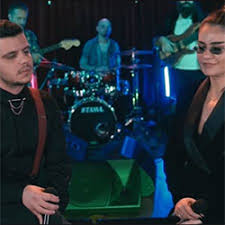 Bilal Sonses Ft Derya Bedavaci Sende Kaldi Yuregim Dinle Radyonet Online Mp3 Muzik Dinle Ucretsiz Mp3 Indir