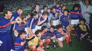Daca nu vor avea rezultate la echipa nationala, va fi foarte dificil pentru jucatori. 1984 FranÈ›a Lui Platini