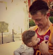Fernando muslera, 35, from uruguay galatasaray sk, since 2011 goalkeeper market value: Fernando Muslera Sein Sohn So Galatasaray Germany Facebook
