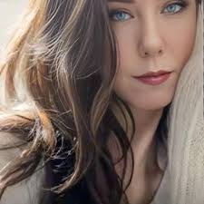 Did Rebecca Herbst break her leg in real life, or is still just part of the  story