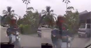 Langgar peruntukan kawasan, tempat pembuatan beton. Rider Tak Pernah Salah Leka Sangat Tengok Phone Sampai Langgar Kereta Orang Kongsi Tular Semasa Forum Cari Infonet