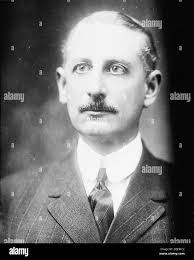 Edward Willard's Instagram, Twitter & Facebook