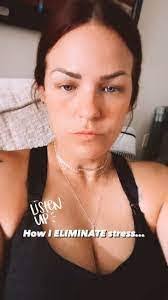 Kimberly Vining's Instagram, Twitter & Facebook