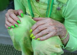 Meet the jolly green lady of brooklyn. Who S That Green Lady Carroll Gardens Ny Patch