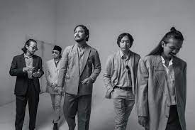 Lirik Lagu Komodifikasi Dari Feast Halaman All Kompas Com