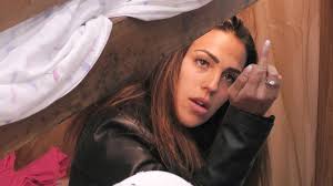 Wie verabschiede ich mich am besten vom 2018. Disabled And Freak Fans Of Elena Miras Horrified