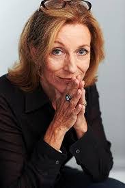 Amy Gamble's Instagram, Twitter & Facebook