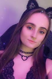 Heyo! If you love horror/survival games then check out my channel! Twice a  week I do phasmophobia, and twice a week I do Dead By Daylight. I have tons  of experience in