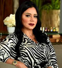 كشفت الممثلة المصرية رانيا يوسف ، عن خضوعها لعملية تجميل في منطقة معيّنة من وجهها، وذلك من خلال صورتين نشرتهما عبر شبكة التواصل الإجتماعي، وعلّقت عليهما ممازحة. Panet Ø±Ø§Ù†ÙŠØ§ ÙŠÙˆØ³Ù ØªØ´ÙˆÙ‚ Ù…ØªØ§Ø¨Ø¹ÙŠÙ‡Ø§ Ù„Ù€ Ø§Ù„Ø­Ø±Ø§Ù…ÙŠ 2 Ø¨Ø§Ù„ØµÙˆØ±Ø©