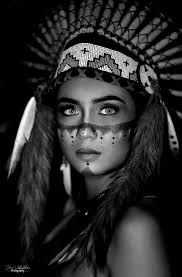 Beautiful Indian Woman Portrait Black And White Woman Viaggi Senza Confini With Images American Indian Tattoos Indian Girl Tattoos American Indian Girl