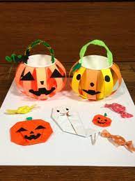 nekonekkoブログ 10月26日はちびっこドームフェスティバル ハロウィンの飾り付けアイデア ハロウィン 工作 紙コップ ハロウィーン 製作