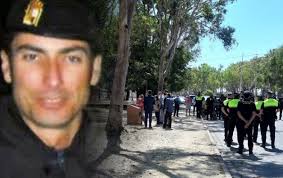 Víctor, La Línea no te olvida": La ciudad vuelve a homenajear al Policía  Local que "sacrificó su vida"