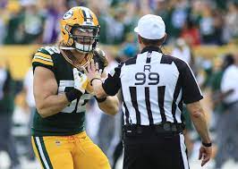 Clay Matthews Packers Sound Off About Controversial Roughing Penalty The Athletic
