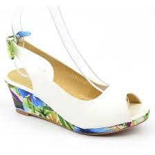 14,99 € 14,99 € livraison à 8,66 € smilebuy. Chaussures Compensees Vernies Blanches Ouvertes Tissu Imprime Talon 6 Cm Femmes Petites Pointures Lolly Petits Souliers