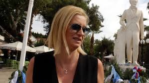 Η ραχήλ μακρή ξεπέρασε κάθε όριο με μία ανάρτηση της στον προσωπικό της λογαριασμό στο facebook για τον θάνατο του δημοσιογράφου νίκου ζαχαριάδη, ο οποίος «έφυγε» ξαφνικά από την. H Raxhl Makrh To Termatise Apokalypse To Kryfo Mhnyma Sto Embolio Ths Moderna Pic Plus Viral Gazzetta Gr