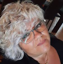 Bob haircut for older women over 70. Rita Style Facebook