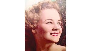 Nicki Bowman's Instagram, Twitter & Facebook