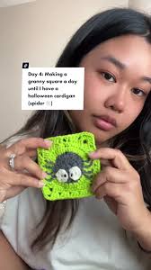 Day 4: Making a granny square a day until I have a halloween cardigan 🕸️  Today I made a spider one 🤗 #crochet #crochetersoftiktok #crochetlovers  #grannysquare #grannycardigantiktok #halloweencrochet ...