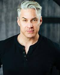 Travis Hodges's Instagram, Twitter & Facebook