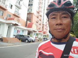 Cycling to Gifu falls in Japan