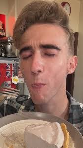 Zetta Cartwright's Instagram, Twitter & Facebook