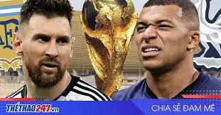 'Hung thần' của người Anh đưa ra đánh giá bất ngờ về trình độ của Messi và  Mbappe