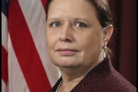 Huntsville Center employee earns DOD-level honors