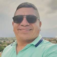 I want flowers when I'm still here🖤 Living my life like a fuckin rockstar🎶