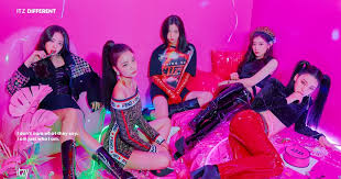 Itzy Uye Profilleri Güney koreli jyp şirketinin iki gün önce çıkış yapan, beş üyeli yeni kız grubu. itzy uye profilleri