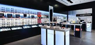 Discover the latest designer sunglasses at sunglass hut®. Sunglass Hut Dubai Marina Mall