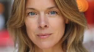 Janie Dee's Instagram, Twitter & Facebook