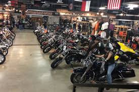 Pt industri telekomunikasi indonesia (persero) atau pt inti menyampaikan manajemen tetap berusaha membayarkan gaji sesuai dengan kemampuan dana perusahaan.direktur utama pt inti. Pandemi Covid 19 Harley Davidson Pangkas Gaji Karyawan Okezone Otomotif