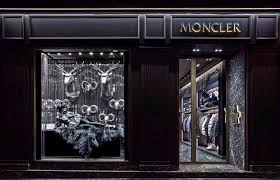 Psg magnet u x z. Moncler Opens Second Boutique In Boulevard Saint Germain Paris Store Windows At Fashionwindows