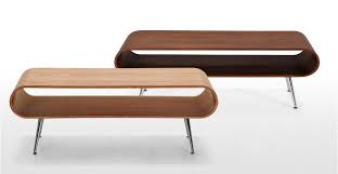 hooper une table basse en noyer made com table basse en noyer table basse table basse salon design