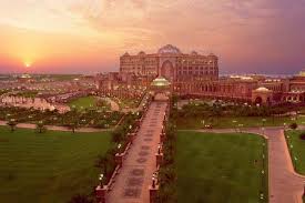 La acest hotel urmau să fie cazaţi participanţii la festivalul olimpic al tineretului european, potriivt realitatea.net. Externe Top 5 Hoteluri De 7 Stele Din Lume Locuri Unde EÈ™ti Tratat Ca Un Vip