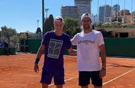 I andet sæt udspillede holger rune til tider novak djokovic. Holger Rune Erklart Warum Novak Djokovic Roger Federer Rafael Nadal Uberlegen Ist