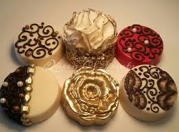 Pin By Darlene Maple Tempting Treasu On Decorated Chocolate Dipped Oreo S Chocolate Oreos Chocolate Dipped Oreos Cookie Designs