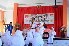 Kamu yang saat ini sedang mencari contoh visi misi sekretaris untuk berbagai keperluan misalnya untuk osis, kelas, bem, paskibra, pmr, kantor dan umum bisa membaca beberapa contoh visi misi. Gorontalo Kemenag