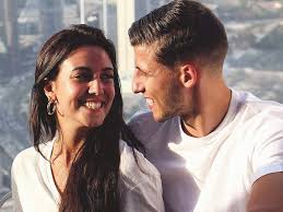 April reportedly began dating dias two years ago. Ingleses Ja Andam De Olho Na Namorada De Ruben Dias A Ferver Vidas
