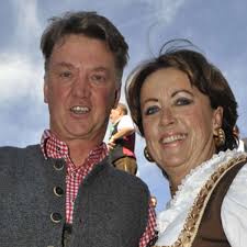 View the profiles of people named louis guilherme van gaal. Truus Van Gaal Mein Louis Findet Nicht Mal Das Salz Fc Bayern