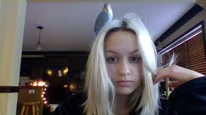 mya hill (@myahill_)