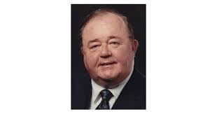 Roberta Lauer's Instagram, Twitter & Facebook