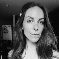 Amy Gravel's Instagram, Twitter & Facebook