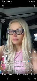 Kim Fair holding her Sasquatch hands over her mouth so we can't count all  her missing teeth. 😂, She has been one of the most vile AFKR nuts... Can"t  wait until Karma knocks