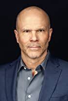 Damien Todd's Instagram, Twitter & Facebook