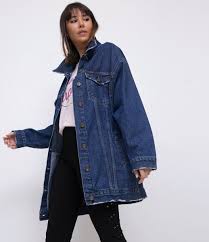 Na renner, você encontra diversos modelos de blazer feminino, desde os mais formais até os mais despojados. Jaqueta Bomber Feminina Renner Barato Online